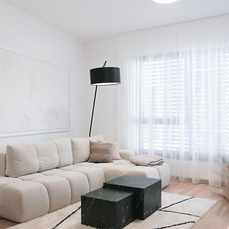 Kesselbauer Bratislava - Luxury Apartment With Free Parking Luaran gambar